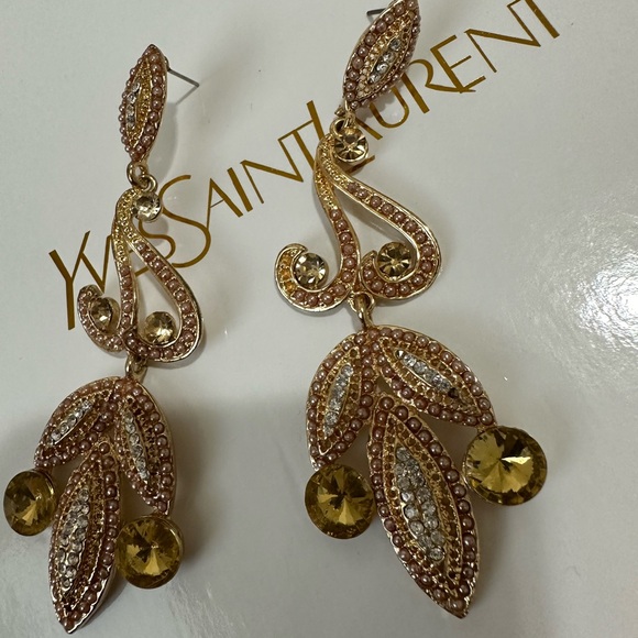 Fashion Earrings - Picture 3 of 3